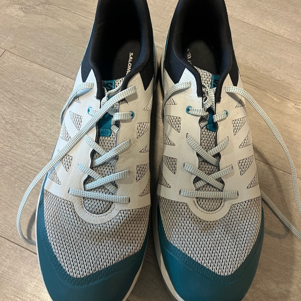 Salomon Men's Teal and White Athletic Shoes